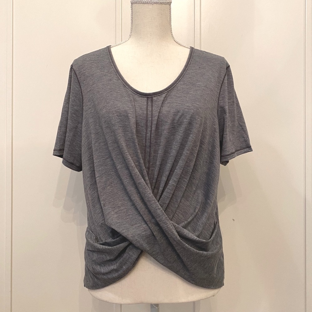 LULULEMON Crosswrap top